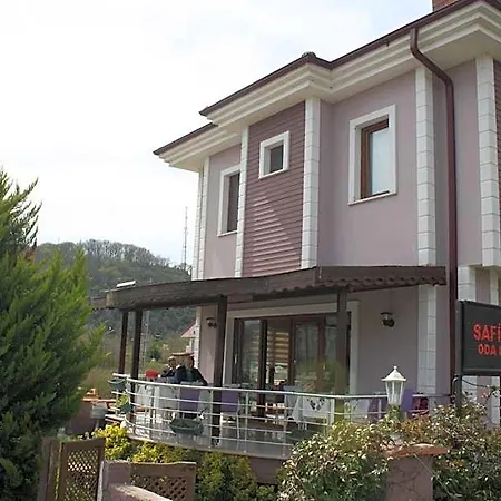 Hotel Sapphire *